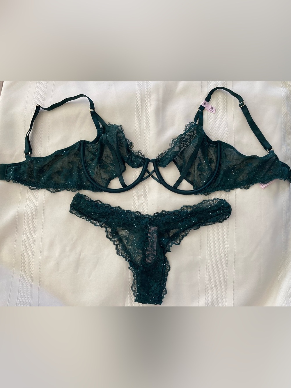 NWT Victoria's Secret 38C Very Sexy Unlined Green Lace Rhinestone Bra Panty Set